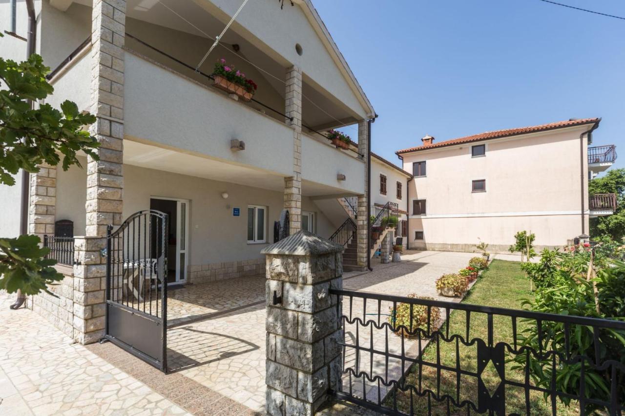 Lovely House Lindi In Poreč Exterior foto